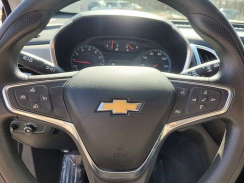 Used 2019 Chevrolet Equinox LS image 21