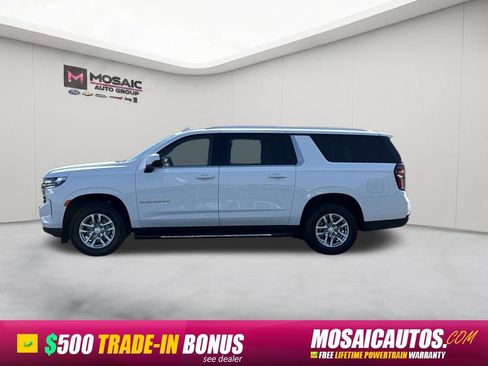 Used 2024 Chevrolet Suburban LT AWD/4WD image 4