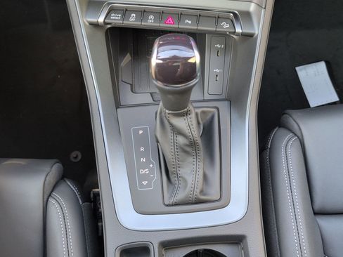 New 2025 Audi Q3 2.0T Premium image 17