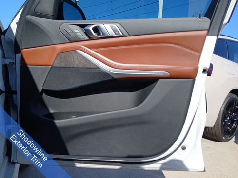 Used 2022 BMW X5 sDrive40i w/ M Sport Package image 18