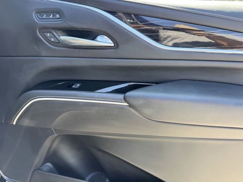 Used 2024 Cadillac Escalade ESV Sport image 10