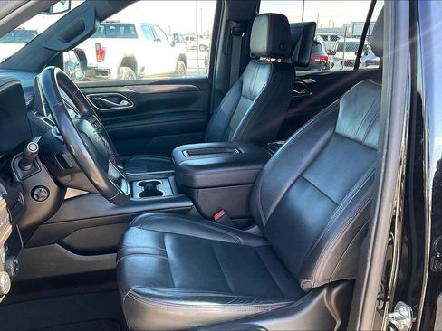 Used 2021 Chevrolet Suburban RST w/ Luxury Package image 18