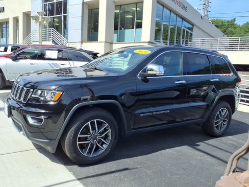 Certified 2020 Jeep Grand Cherokee Limited AWD/4WD image 8