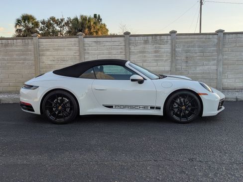 Certified 2021 Porsche 911 Carrera image 5