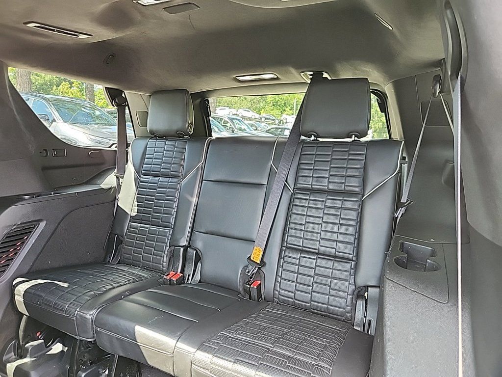 Used 2024 Cadillac Escalade Sport Platinum w/ LPO, ONYX Package AWD/4WD image 4