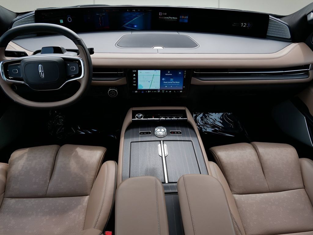 Used 2025 Lincoln Navigator Black Label AWD/4WD image 14