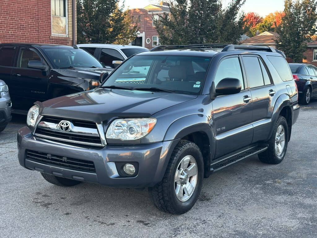 Used 2008 Toyota 4Runner SR5 AWD/4WD image 3