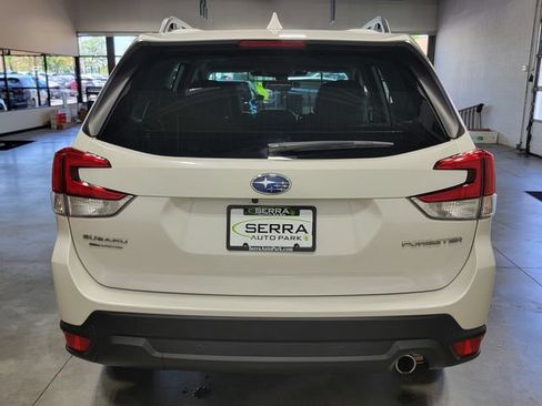 Certified 2023 Subaru Forester Limited AWD/4WD image 6