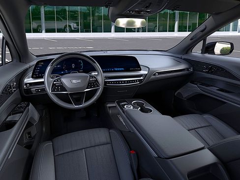 New 2026 Cadillac Lyriq Luxury AWD/4WD image 15