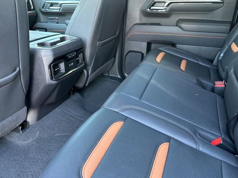 Certified 2025 GMC Sierra 1500 AT4 w/ Technology Package AWD/4WD image 16