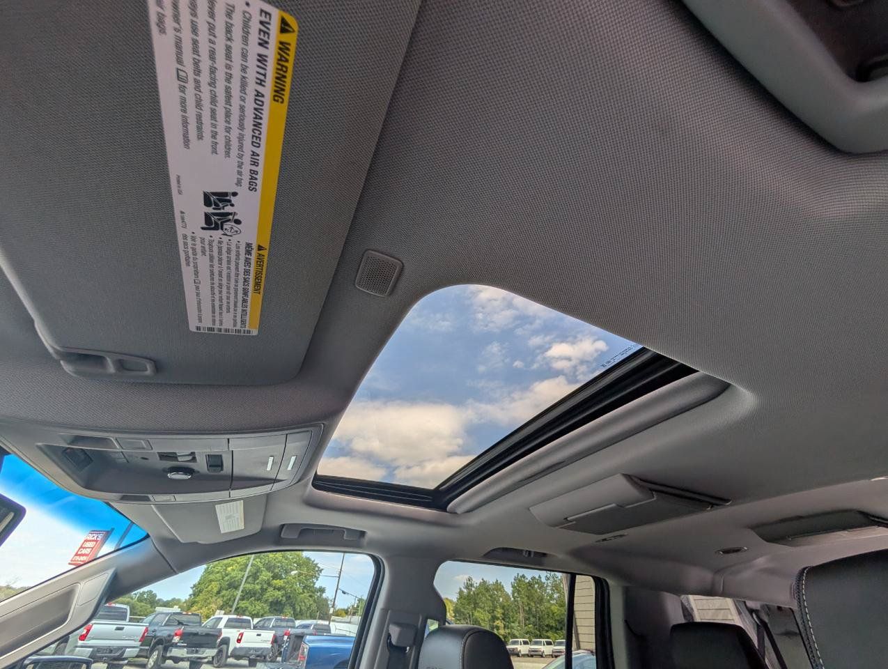 Used 2019 GMC Yukon XL Denali w/ Open Road Package RWD image 23