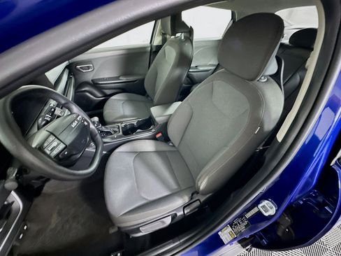 Used 2025 Kia K4 LXS image 13