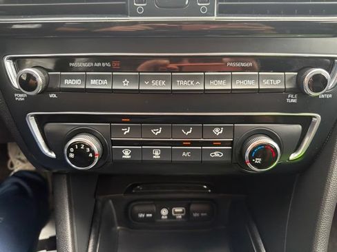 Used 2020 Kia Optima S FWD image 28