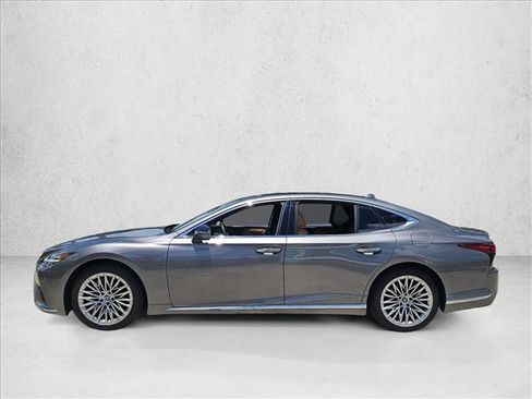 Used 2025 Lexus LS 500 RWD image 8