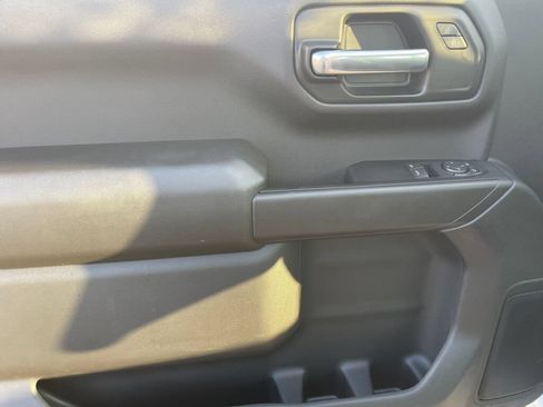 Used 2025 Chevrolet Silverado 1500 W/T AWD/4WD image 7
