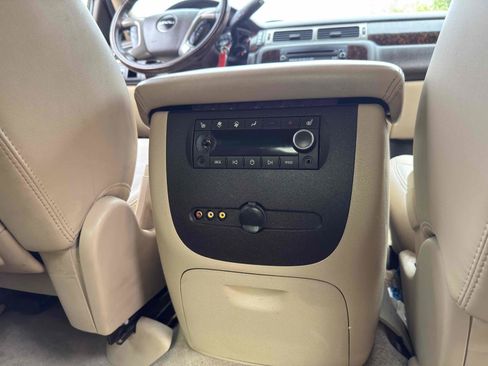 Used 2014 GMC Yukon Denali image 54