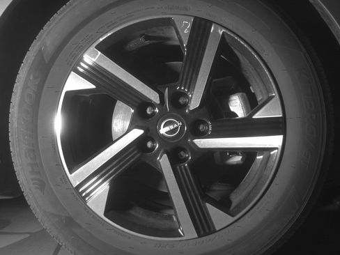 Used 2025 Nissan Sentra SV FWD image 13