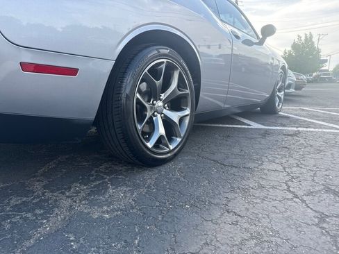 Used 2015 Dodge Challenger SXT Plus w/ Sound Group II image 5