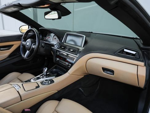 Used 2012 BMW M6 Convertible RWD image 23