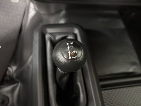 Used 2023 RAM 2500 Tradesman w/ Chrome Appearance Group image 19