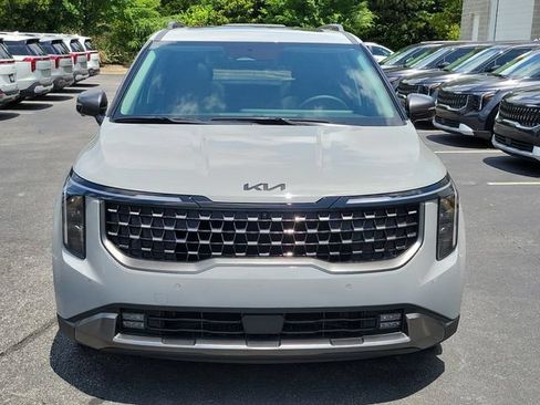 New 2026 Kia Carnival SX w/ SX Dark Edition Package FWD image 3