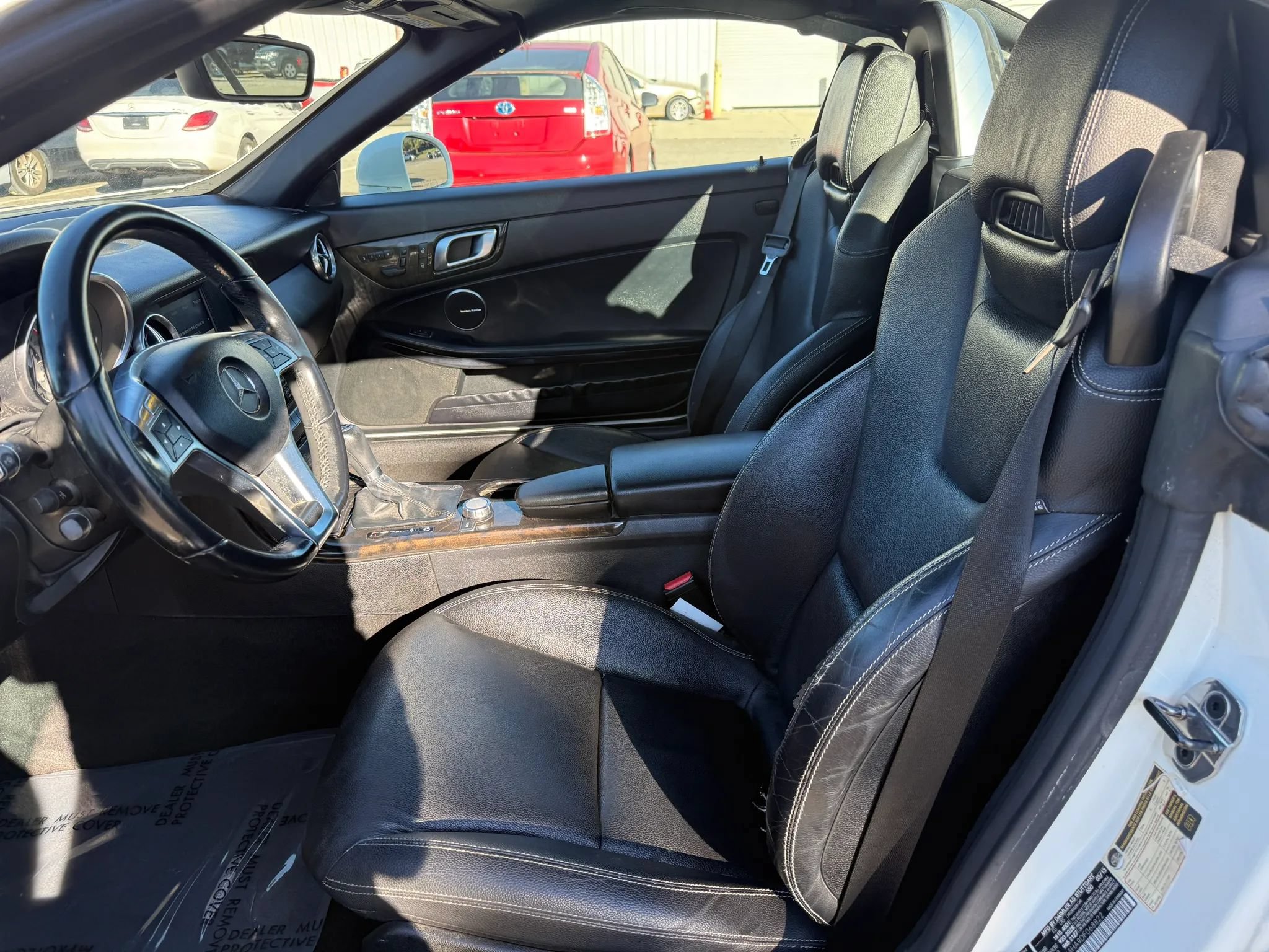 Used 2013 Mercedes-Benz SLK 250 image 2