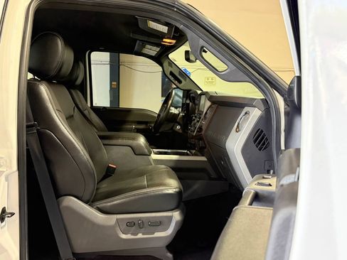 Used 2016 Ford F250 Lariat w/ Lariat Interior Package AWD/4WD image 15