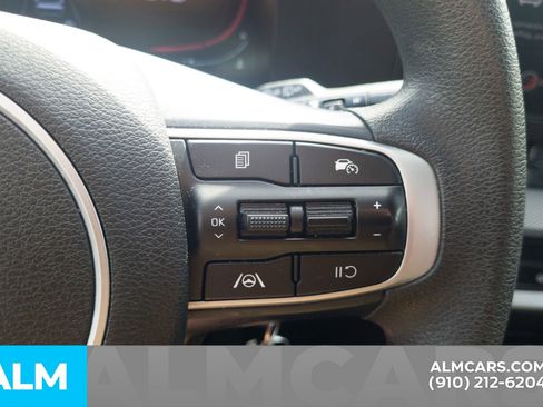 Used 2024 Kia Sportage LX image 12