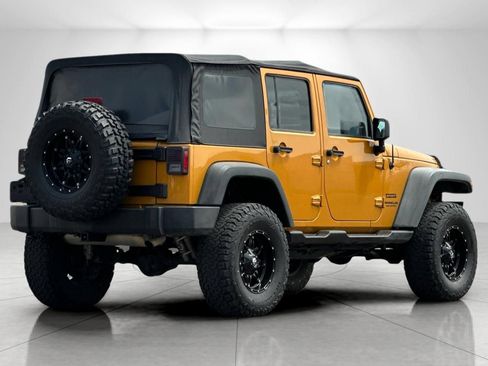 Used 2014 Jeep Wrangler Unlimited Sport AWD/4WD image 3