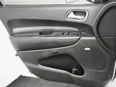 Used 2018 Dodge Durango SRT w/ Technology Group image 39