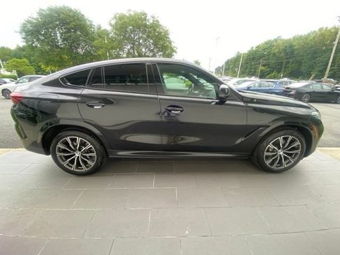 Used 2024 BMW X6 xDrive40i w/ Premium Package AWD/4WD image 6