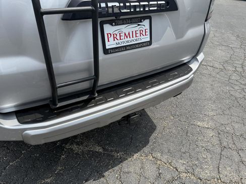 Used 2018 Toyota 4Runner TRD Off-Road Premium w/ TRD Performance Package image 15