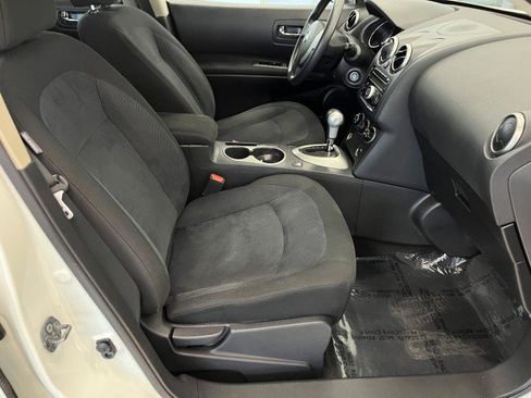 Used 2014 Nissan Rogue S image 13