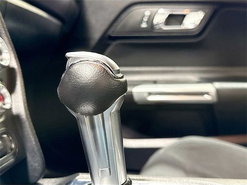 Used 2017 Ford Mustang GT image 18