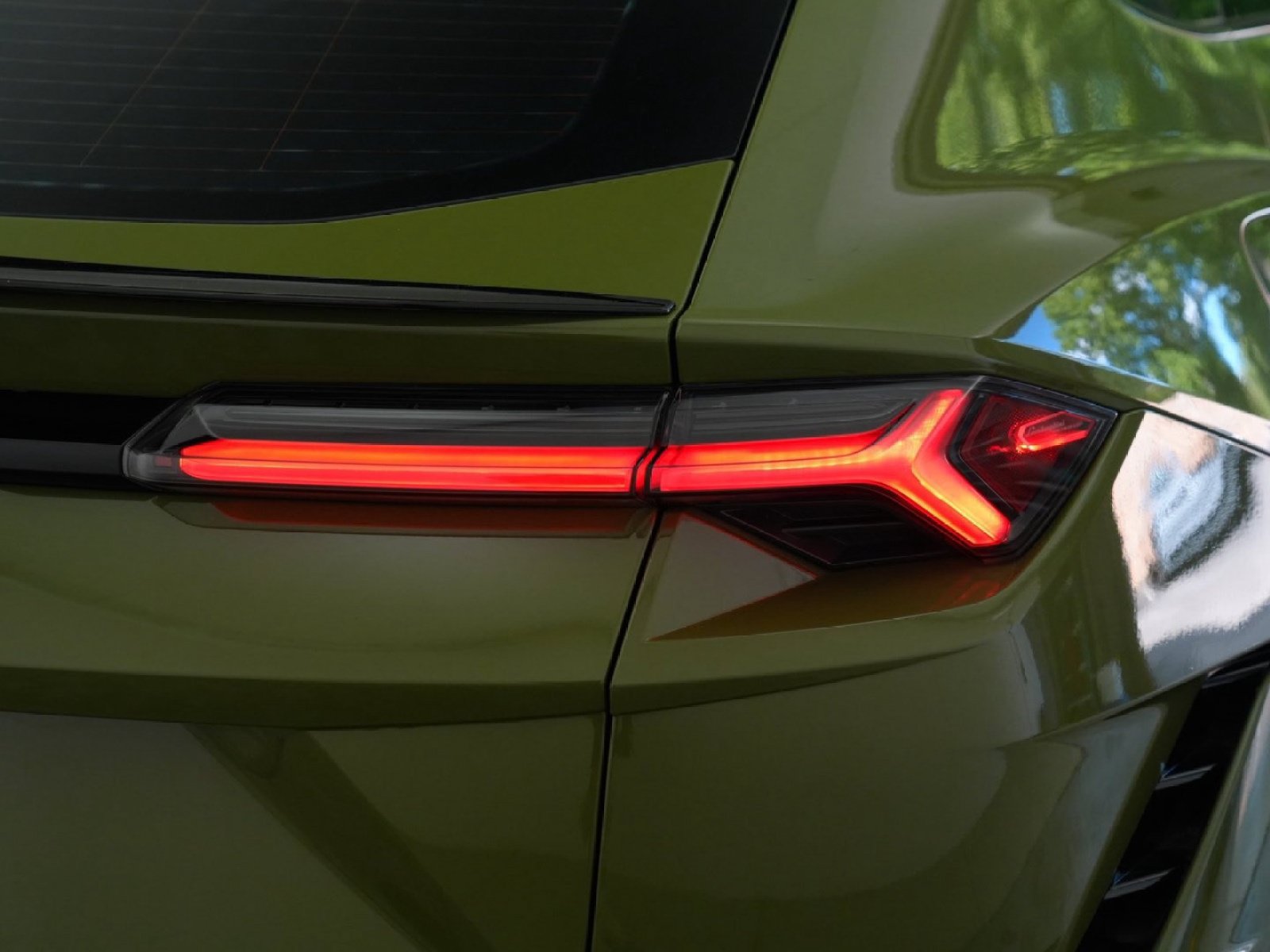 Used 2024 Lamborghini Urus S AWD/4WD image 50