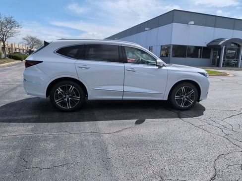 New 2026 Acura MDX w/ Advance Package AWD/4WD image 3