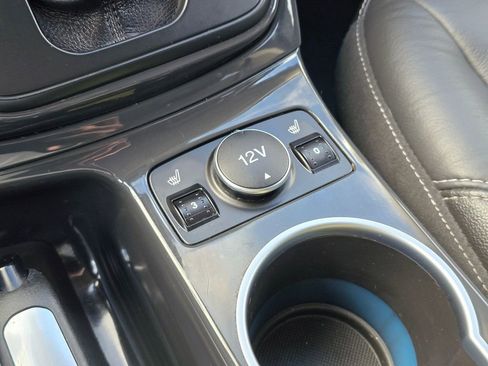 Used 2015 Ford Escape Titanium image 25