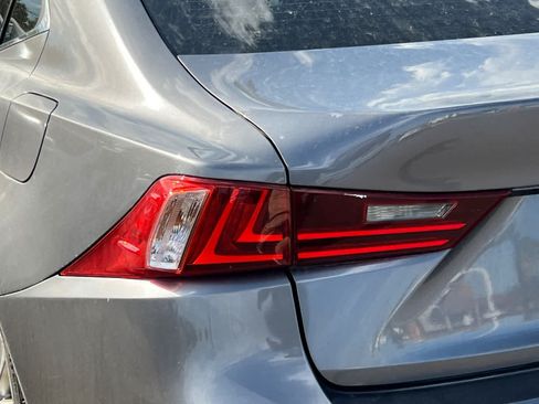 Used 2015 Lexus IS 250 RWD image 20