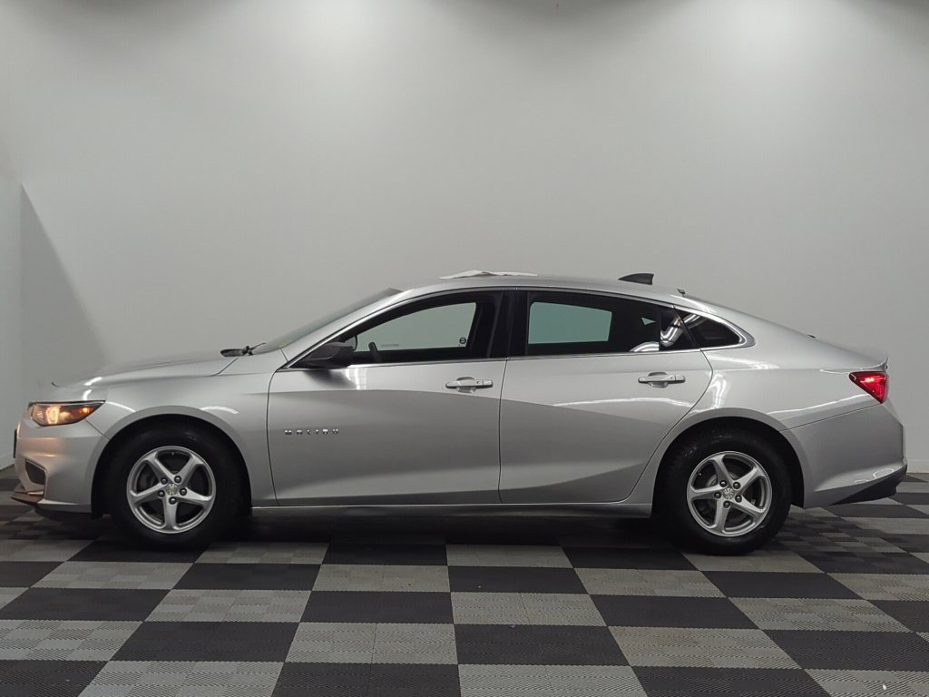 Used 2016 Chevrolet Malibu LS FWD image 9