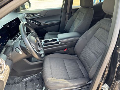 Used 2025 Chevrolet Equinox LT FWD image 36