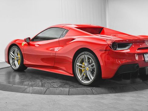 Used 2019 Ferrari 488 Spider Rosso Corsa image 58