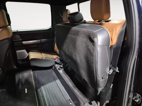 Certified 2022 Ford F150 Platinum w/ Equipment Group 701A High image 23