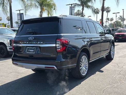 Certified 2024 Ford Expedition Max Platinum AWD/4WD image 12