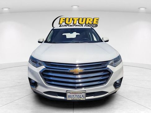 Used 2021 Chevrolet Traverse High Country image 2