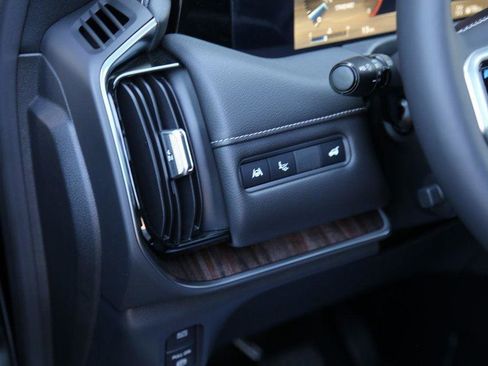 New 2025 Nissan Armada Platinum Reserve image 41