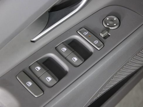 Certified 2024 Hyundai Elantra SEL w/ Convenience Package FWD image 24