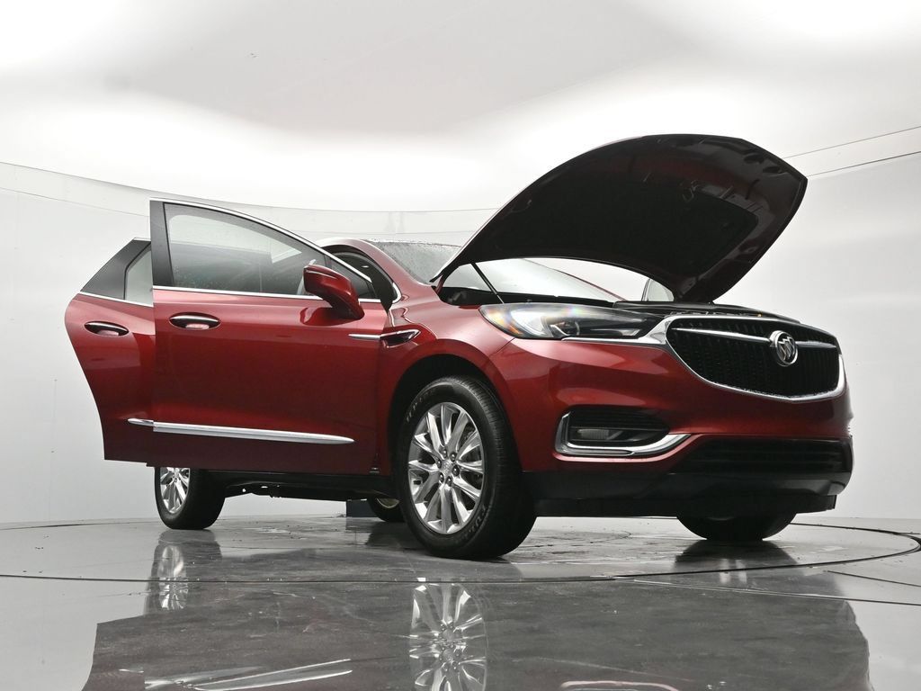 Certified 2018 Buick Enclave Essence FWD image 50
