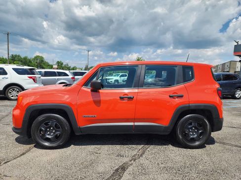 Used 2021 Jeep Renegade Sport image 3