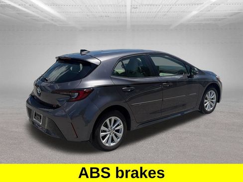 Used 2024 Toyota Corolla SE w/ SE Package FWD image 6