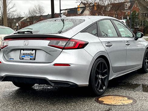 Used 2023 Honda Civic Sport image 2